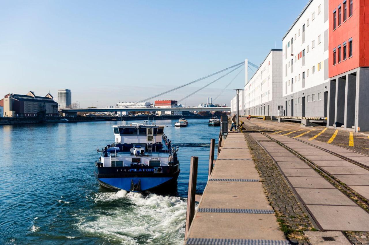 Hotel - - Hauptbahnhof By Ihg